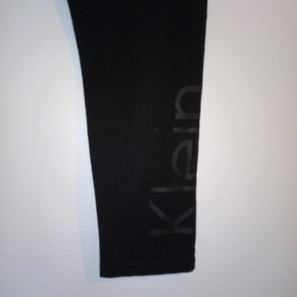 Calvin Klein performance - Picture 4 of 5